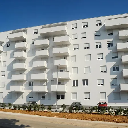 골든 게이트 아파트먼트 아파트 자다르