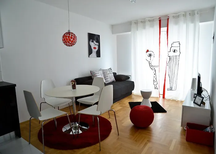 골든 게이트 아파트먼트 자다르