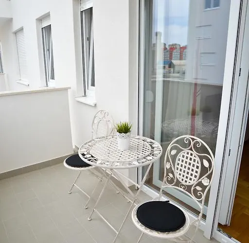 골든 게이트 아파트먼트 아파트 *