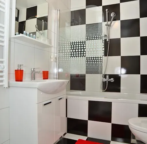 Golden Gate アパート ザダル