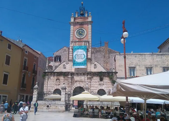 アパート Golden Gate