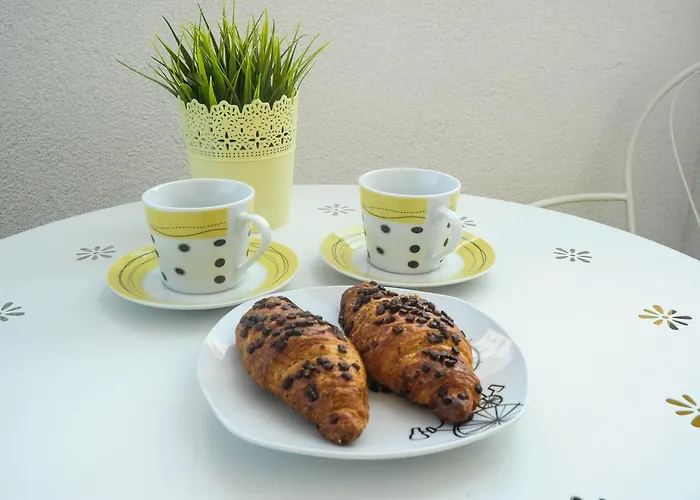 Golden Gate アパート ザダル